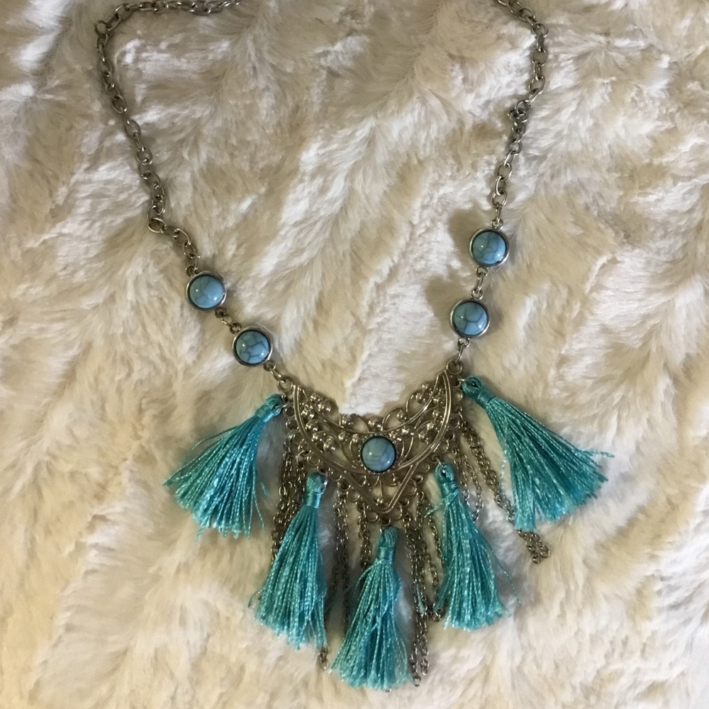Very pretty Blue Tassel & Faux Turquoise Necklace
